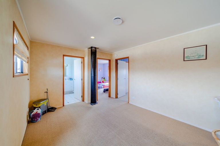 Photo of property in 2 Belgrove Drive, Waipukurau, 4200