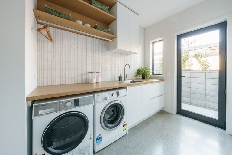 Photo of property in 11 Deans Drive, Wanaka, 9305