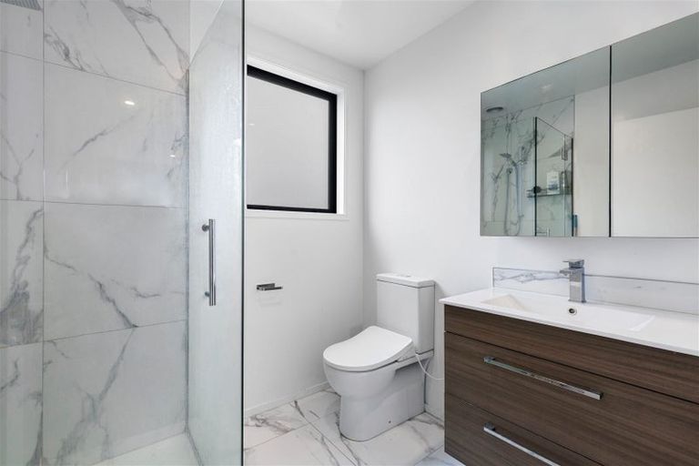 Photo of property in 3/25 Hargest Crescent, Sydenham, Christchurch, 8023