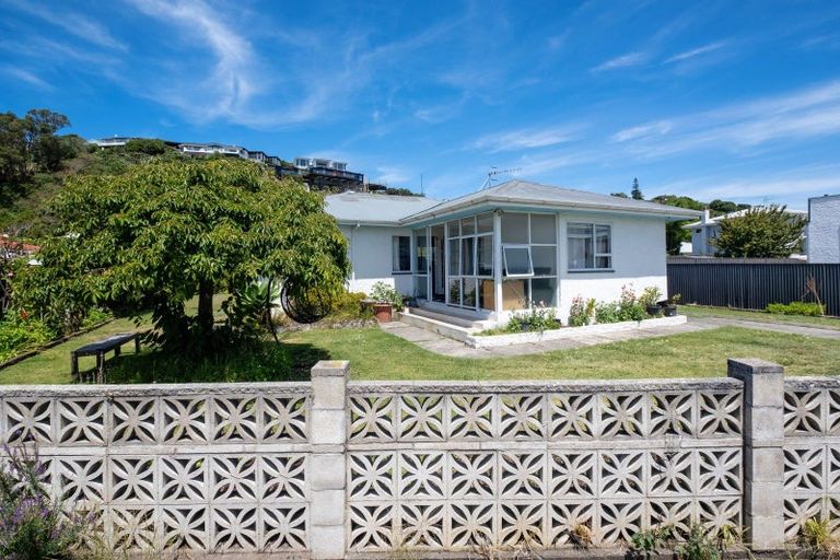 Photo of property in 5 Kenny Avenue, Ahuriri, Napier, 4110