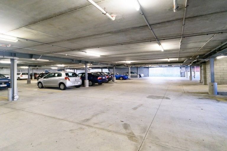 Photo of property in Luxford Villas, 207/72 Herald Street, Berhampore, Wellington, 6023