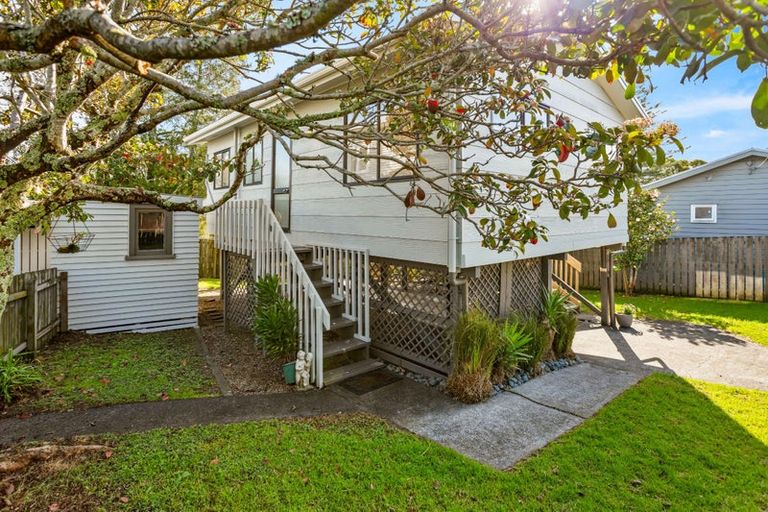 Photo of property in 2a Gazelle Avenue, Beach Haven, Auckland, 0626