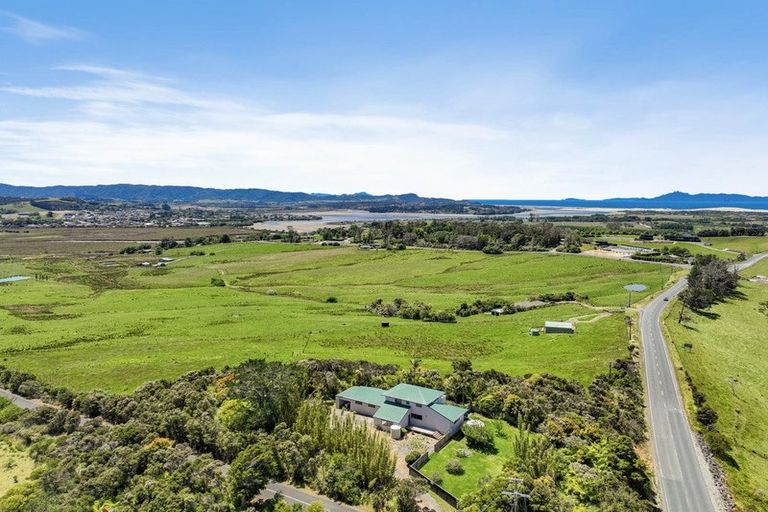 Photo of property in 1683 Tomarata Road, Mangawhai, Wellsford, 0975