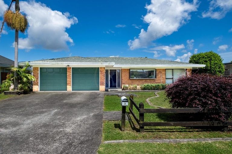 Photo of property in 3 Zenith Place, Conifer Grove, Takanini, 2112