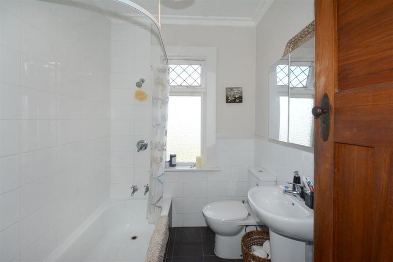 Photo of property in 55 Forfar Street, Clyde Hill, Dunedin, 9011