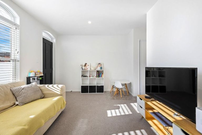 Photo of property in 6/12 Burke Street, Addington, Christchurch, 8024