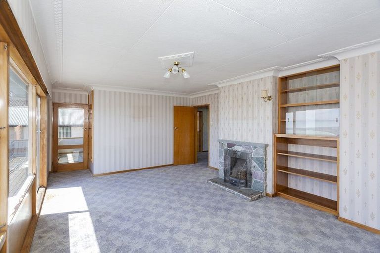 Photo of property in 24 Avon Street, South Hill, Oamaru, 9400