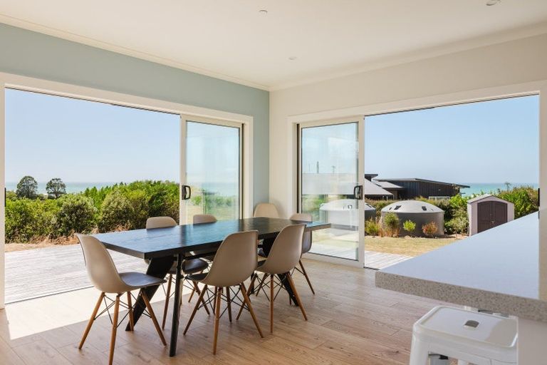 Photo of property in 28 Tama Road, Riversdale Beach, Masterton, 5872