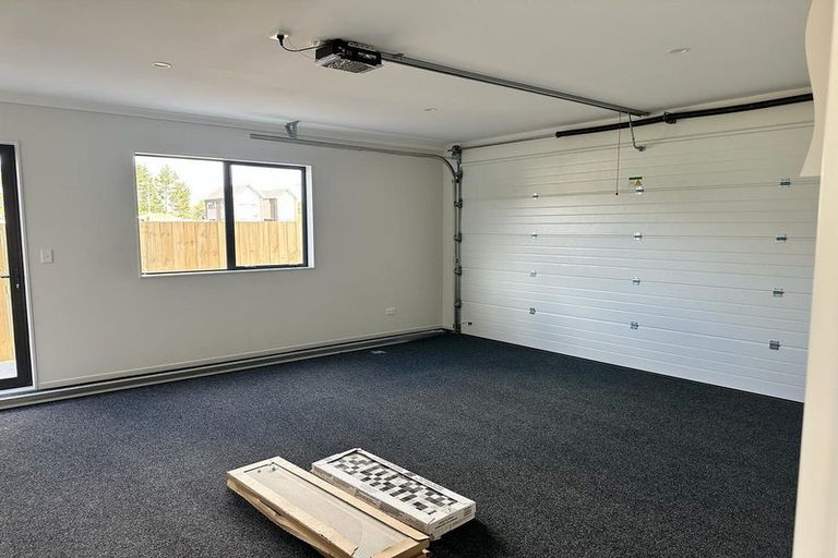 Photo of property in 27 Raymond Grace Avenue, Huapai, Kumeu, 0810