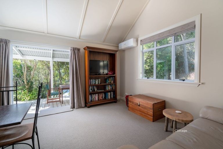 Photo of property in 8 Ramsay Drive, Acacia Bay, Taupo, 3385