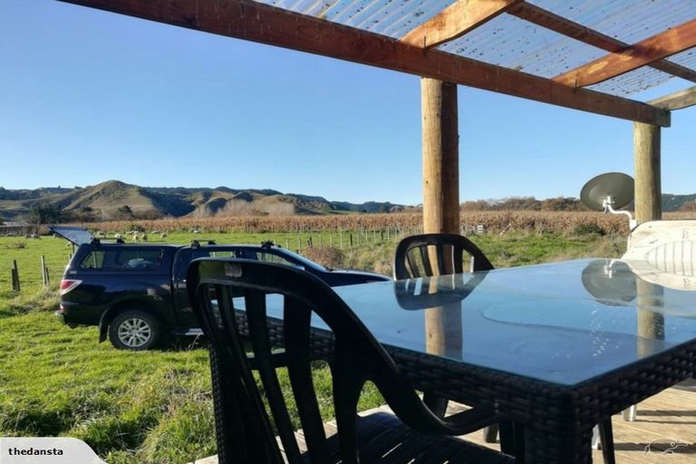 Photo of property in 437 Okirae Road, Mangamahu, Wanganui, 4577