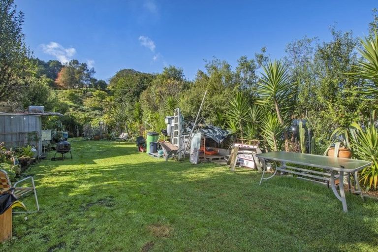 Photo of property in 21 George Street, Hikurangi, 0114