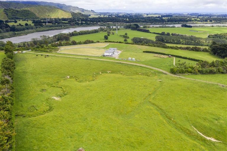 Photo of property in 51 Waimanu Road, Otaki, 5583