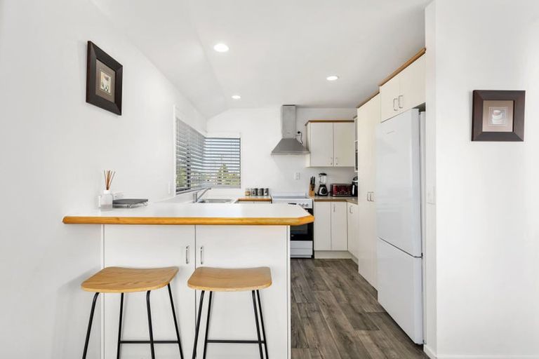 Photo of property in 2/16 Aubrey Crescent, Rainbow Point, Taupo, 3330