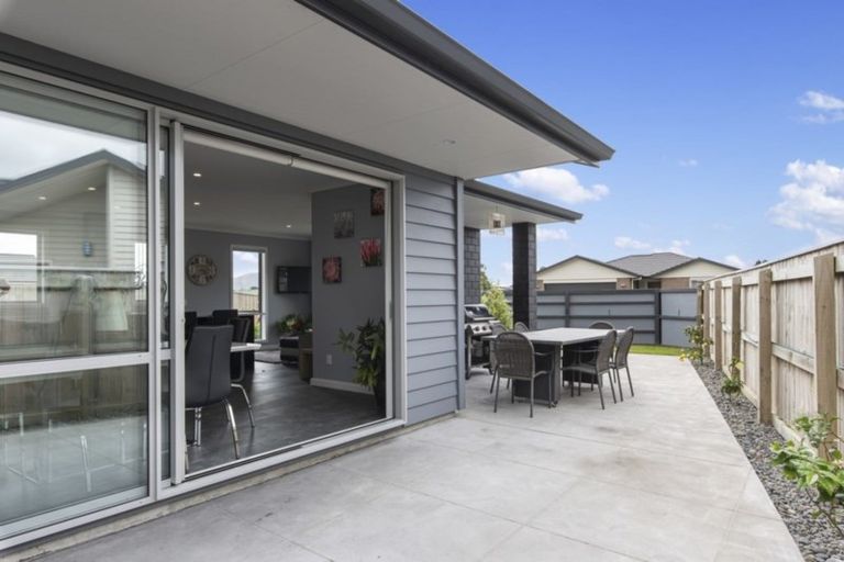 Photo of property in 9 Bridford Way, Paraparaumu, 5032