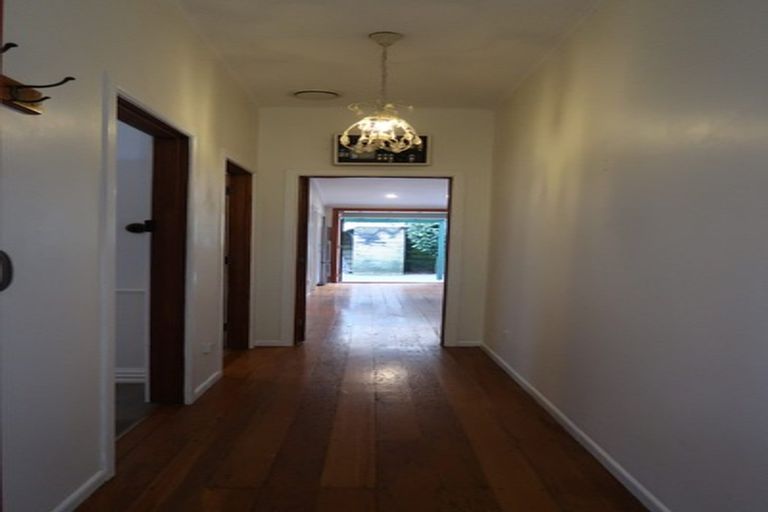 Photo of property in 11 Bombay Street, Ngaio, Wellington, 6035