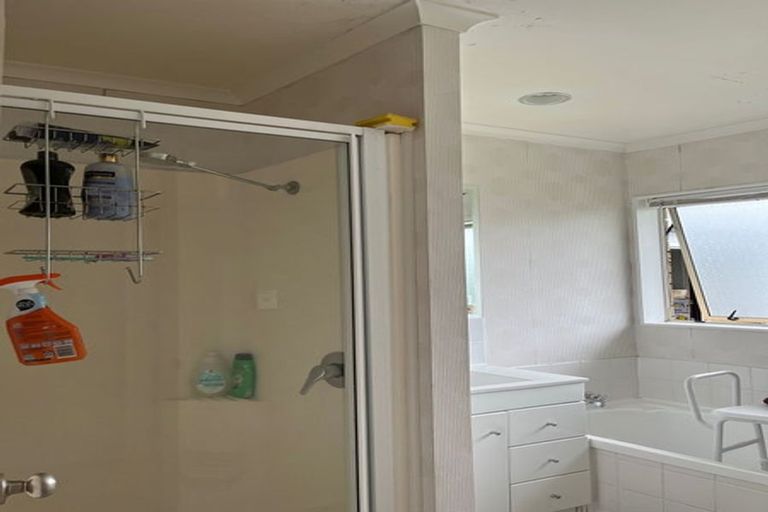 Photo of property in 3a Doment Crescent, Orewa, 0931