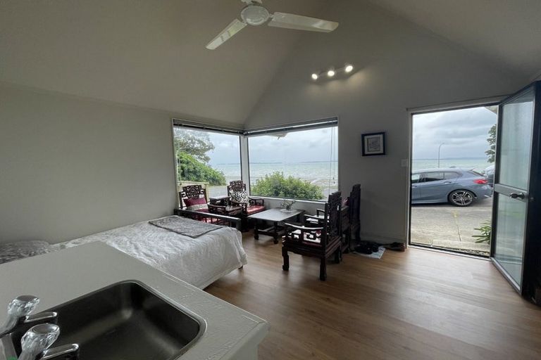 Photo of property in 204 Mellons Bay Road, Mellons Bay, Auckland, 2014