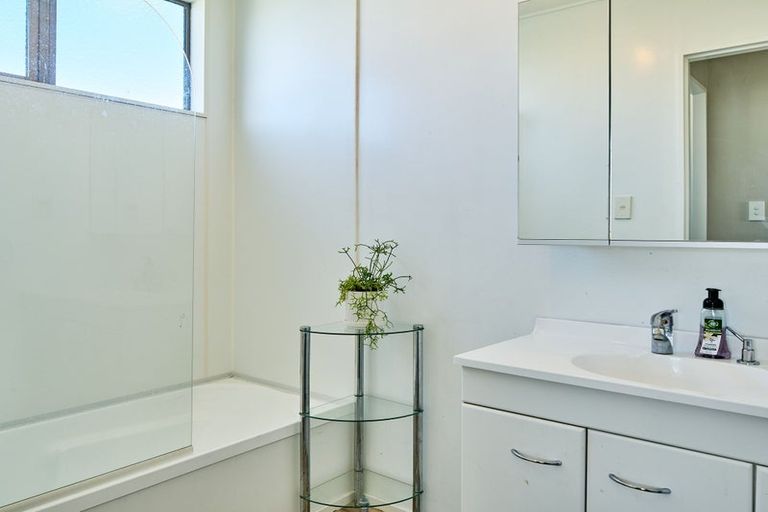 Photo of property in 33 Clipper Street, Titahi Bay, Porirua, 5022