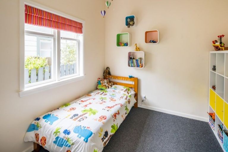 Photo of property in 5 Emerson Street, Berhampore, Wellington, 6023