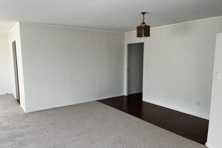 Photo of property in 117 Everglade Drive, Totara Heights, Auckland, 2105