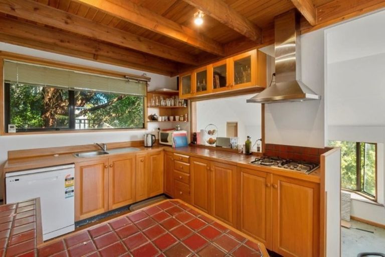 Photo of property in 11 Challis Place, Mount Pleasant, Christchurch, 8081