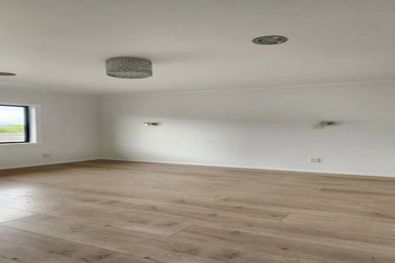 Photo of property in 38 Kenderdine Road, Papatoetoe, Auckland, 2025