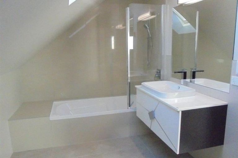 Photo of property in 3 Parkwood Crescent, Gulf Harbour, Whangaparaoa, 0930