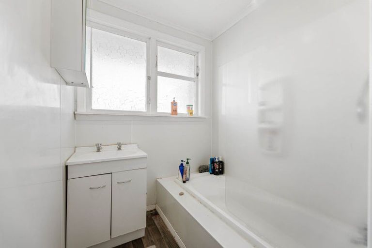 Photo of property in 17 Te Iwiheke Place, Turangi, 3334