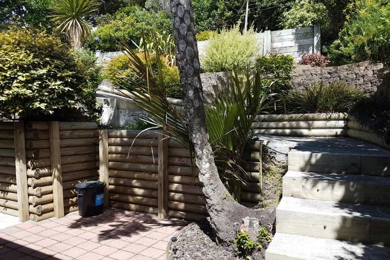 Photo of property in 43 Fraser Avenue, Johnsonville, Wellington, 6037