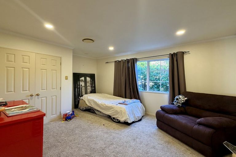 Photo of property in 34 Hythe Terrace, Mairangi Bay, Auckland, 0630