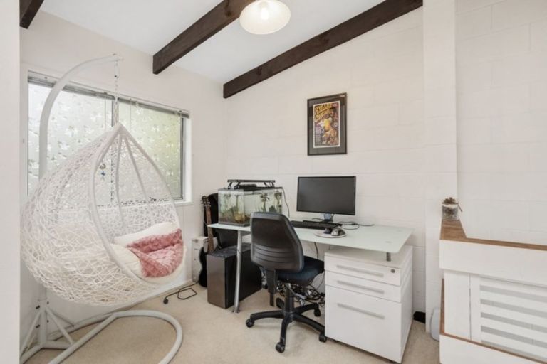 Photo of property in 8/7 Balmain Road, Birkenhead, Auckland, 0626