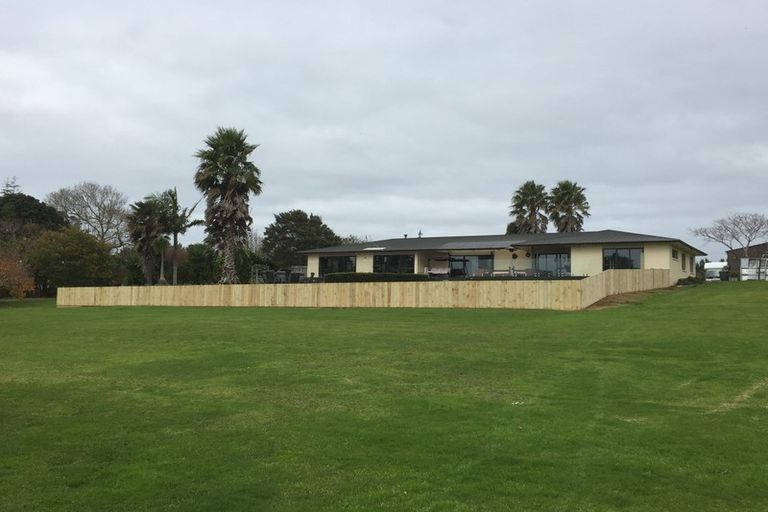 Photo of property in 271 Clarks Beach Road, Clarks Beach, Pukekohe, 2679