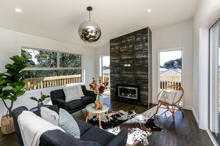 Photo of property in 54 Ainslee Street, Highlands Park, New Plymouth, 4312