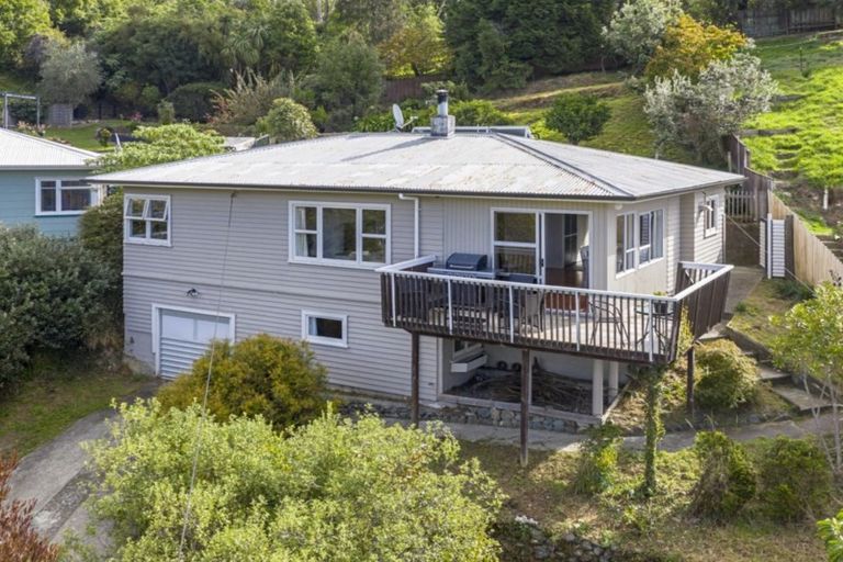 Photo of property in 22 Thompson Terrace, Toi Toi, Nelson, 7010