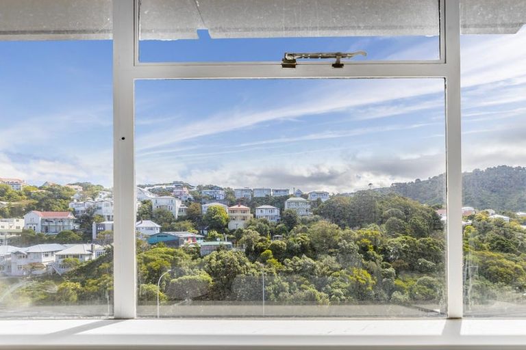 Photo of property in Terrace Tower Apartments, 8e/126 The Terrace, Wellington Central, Wellington, 6011