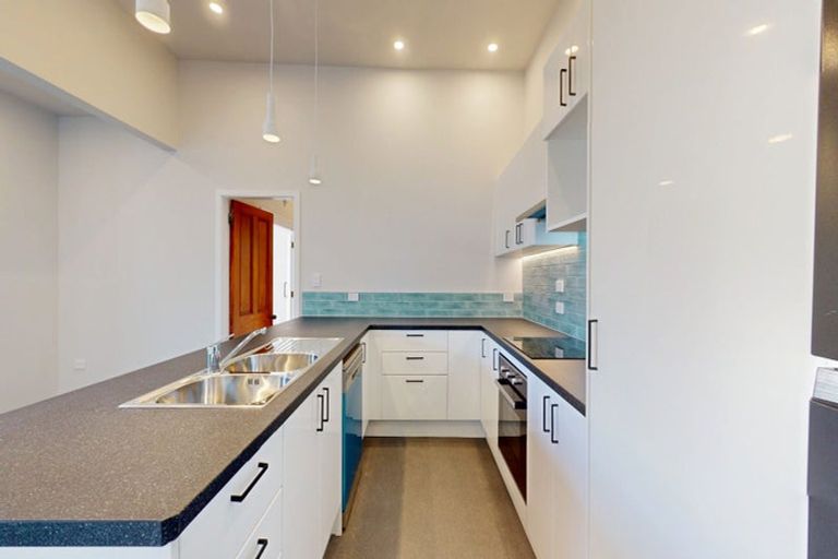 Photo of property in 122 Tinakori Road, Thorndon, Wellington, 6011