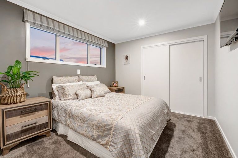 Photo of property in 27 Pioneer Rise, Silverdale, 0932