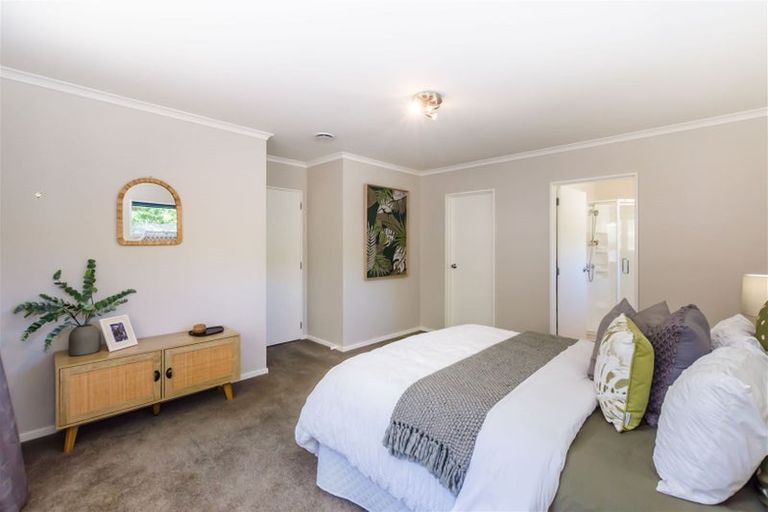 Photo of property in 14 Kennedy Place, Waikanae Beach, Waikanae, 5036