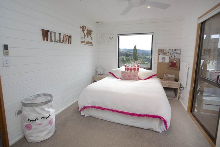 Photo of property in 130 Tirohanga Drive, Whangamata, 3620