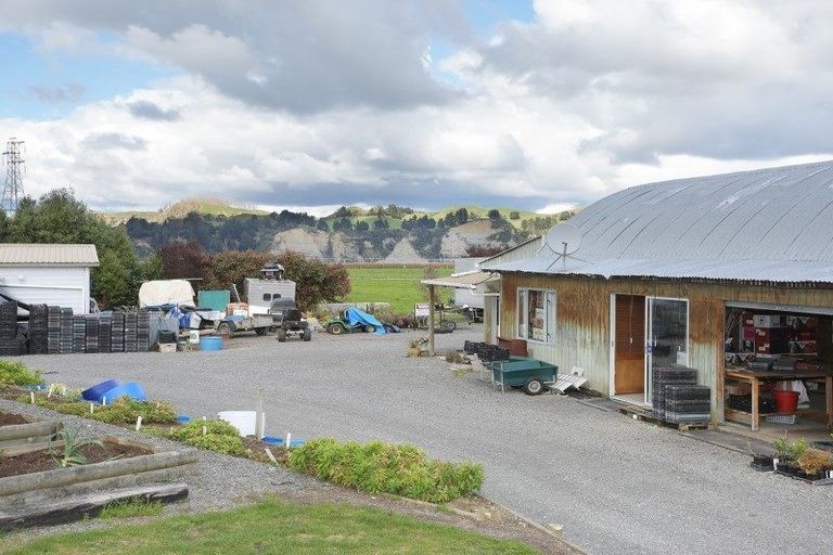 Photo of property in 4726 State Highway 1, Hunterville, 4785