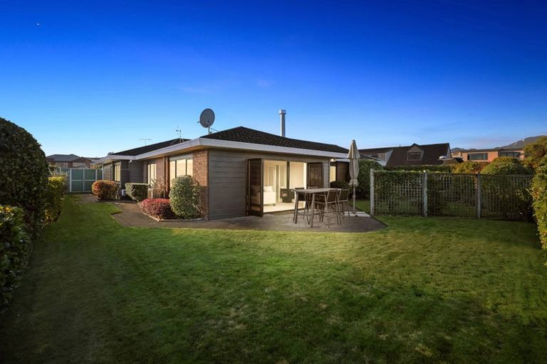 Photo of property in 2/77 Harvey Street, Waipahihi, Taupo, 3330