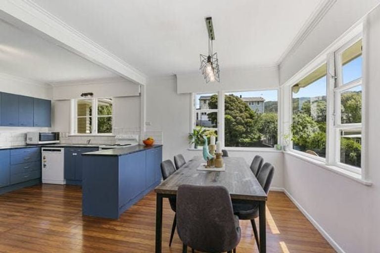 Photo of property in 8 Anthony Street, Tawa, Wellington, 5028