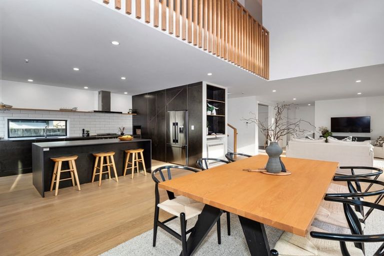 Photo of property in 347b Oceanbeach Road, Mount Maunganui, 3116