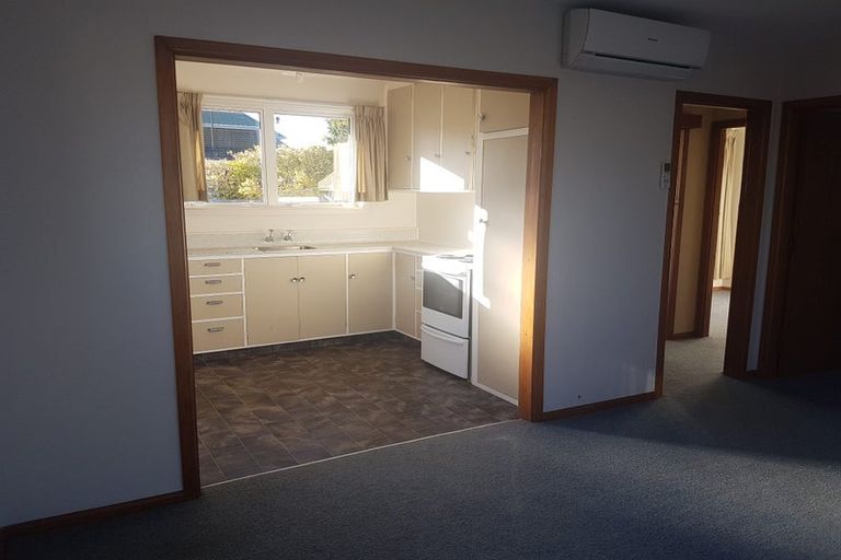 Photo of property in 77 Dover Street, St Albans, Christchurch, 8014