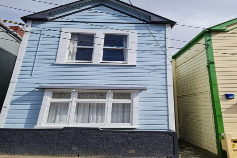 Photo of property in 6 Porritt Avenue, Mount Victoria, Wellington, 6011