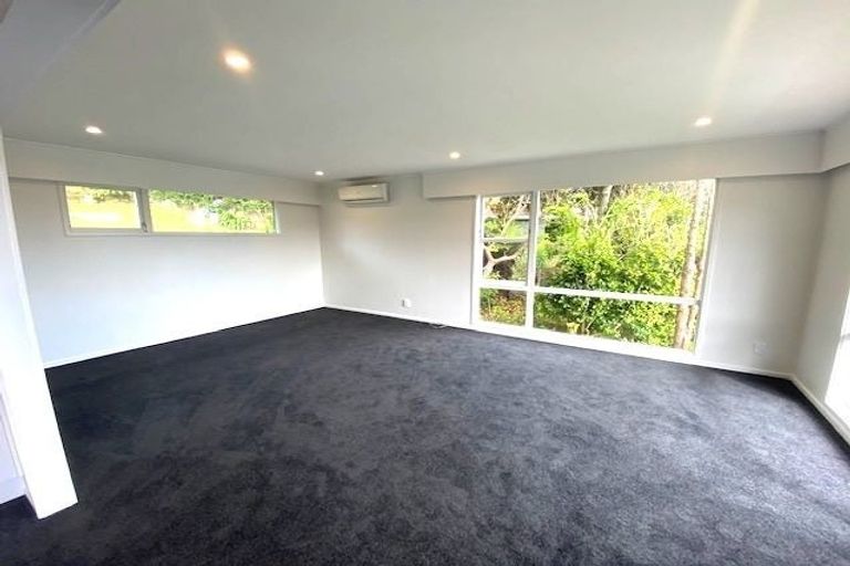Photo of property in 26 Middleton Road, Johnsonville, Wellington, 6037