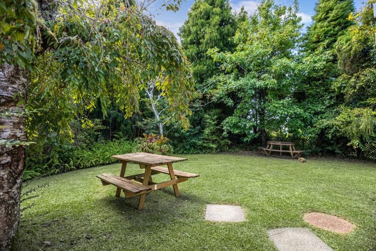 Photo of property in 224 Glengarry Road, Glen Eden, Auckland, 0602