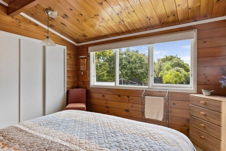 Photo of property in 30 Pokaka Crescent, Wharewaka, Taupo, 3330