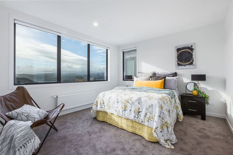 Photo of property in 10 Skysail Lane, Whitby, Porirua, 5024